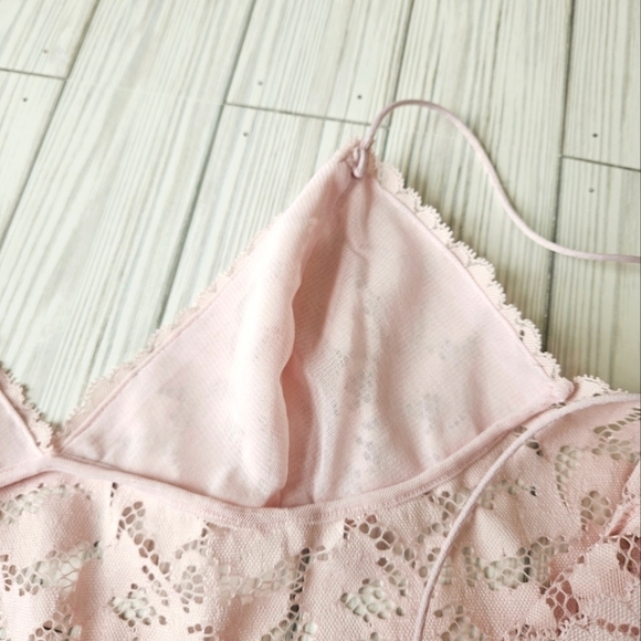 Free People Lacey Lace Brami Cami Top in Light Rose Size Large - Picture 12 of 12